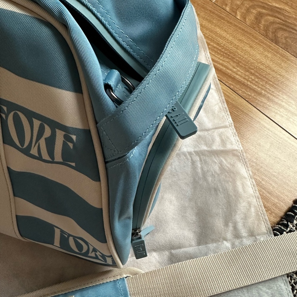 FORE  ALL Blue and Cream BOSTON BAG
New used once - Picture 3 of 3